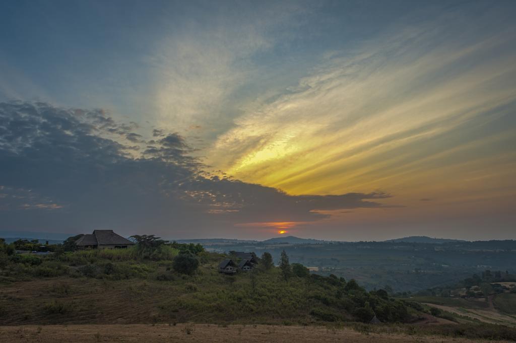 Rhotia Valley Tented Lodge And Children'S Home Карату Екстер'єр фото
